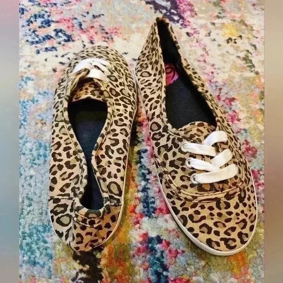 K9 Rocketdog Leopard Zamilless Casual Tie Sneaker Size 7 - Picture 1 of 9